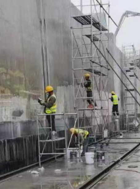湖南球场翻新地面是一个涉及